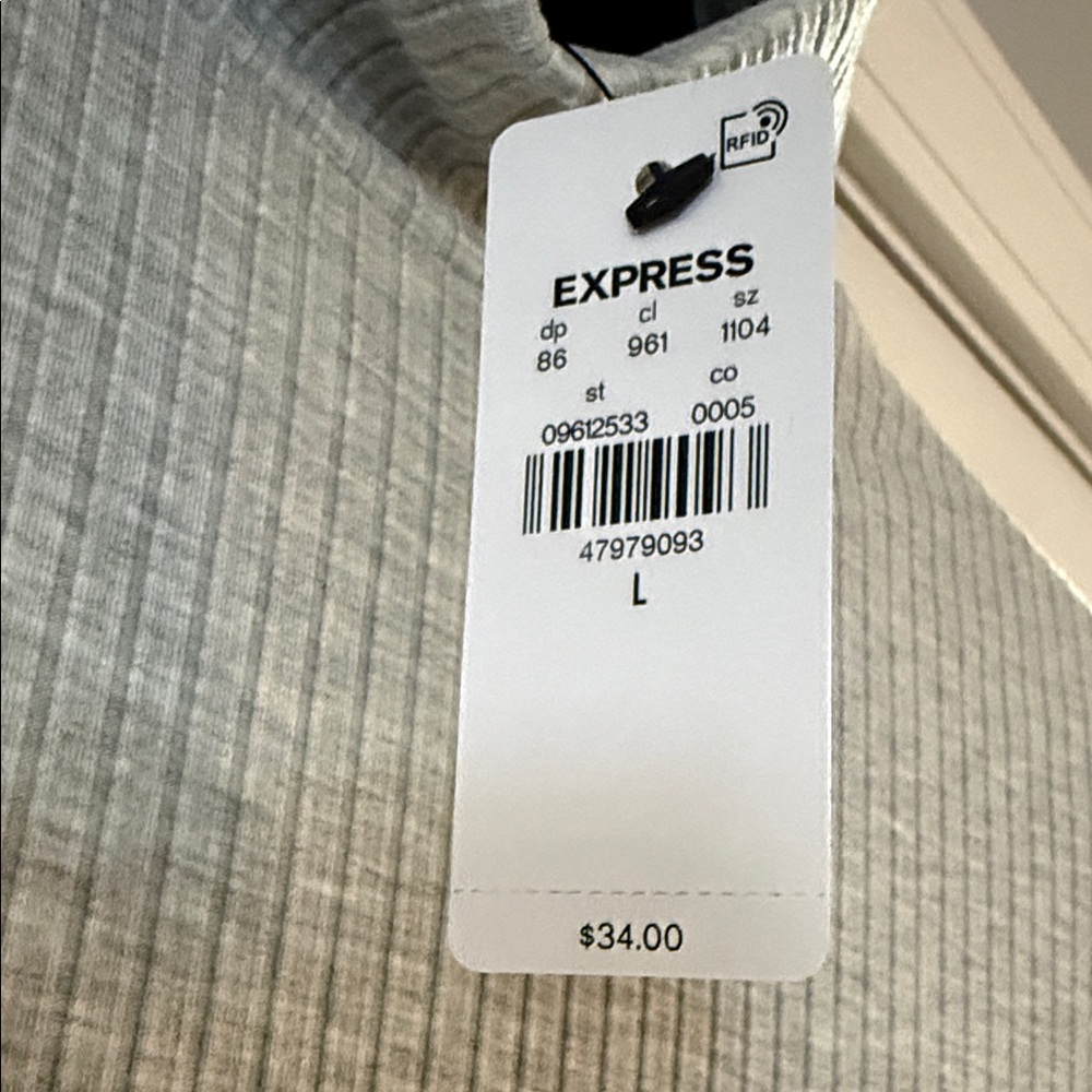 Express Light Gray Ribbed Long Sleeve Top - Picture 2 of 5